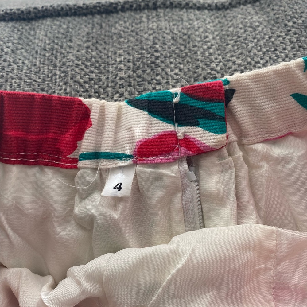 Vintage tulip skirt size 4 - Picture 3 of 4
